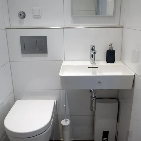 Zentral Mit Stellplatz Messe Und Uni * Essen