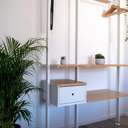 Apartamento Zentral Mit Stellplatz Messe Und Uni *