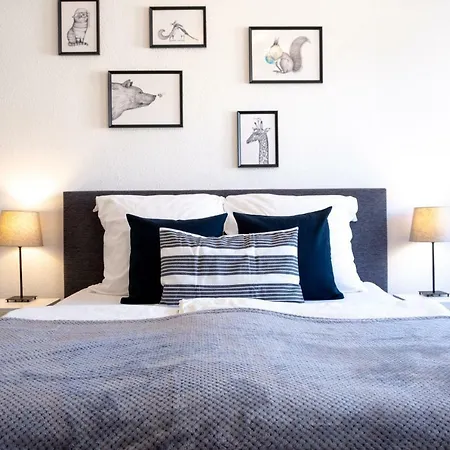 Helles Design-appartement An Der Messe Apartment Essen