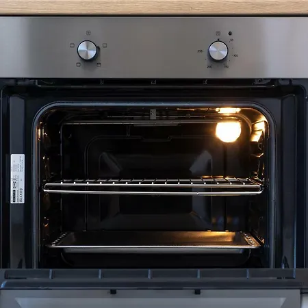 Zentral Mit Stellplatz Messe Und Uni